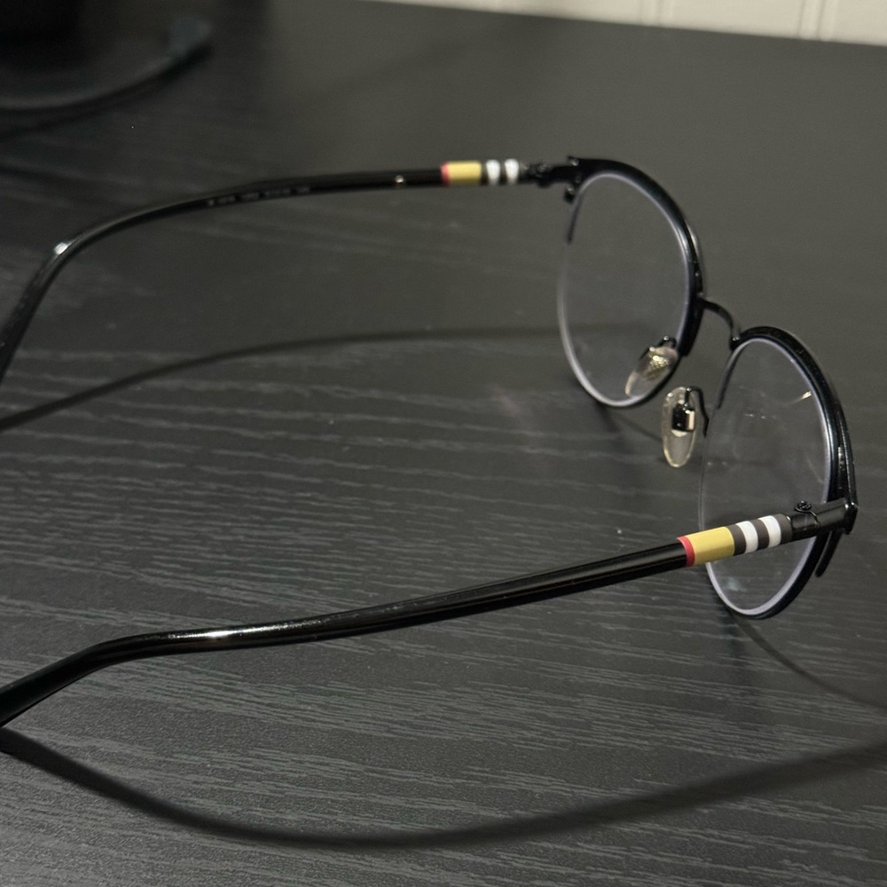 Burberry frames - Picture 3 of 5